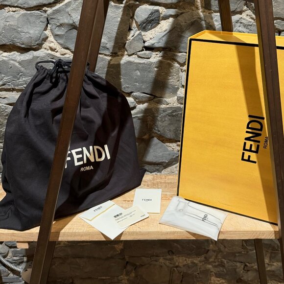 Fendi 2020 Black Calf Medium Peekaboo I See You Bag - Picture 2 of 16